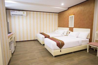 جی وای هتل لادپراو 35