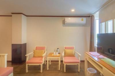 جی وای هتل لادپراو 35