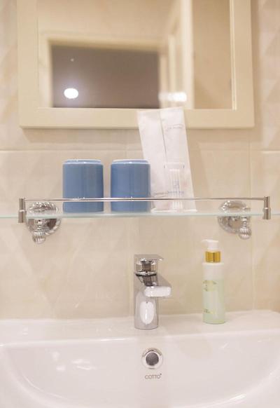 جی وای هتل لادپراو 35