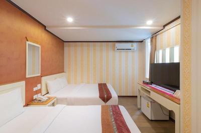 جی وای هتل لادپراو 35