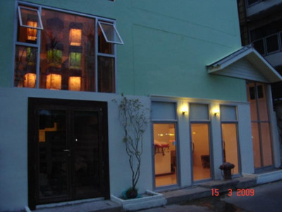 کست گست هاوس