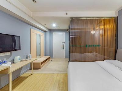 گرین تری الیانس شانگهای هونگ کیائو ریلوی استاتی