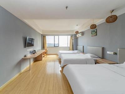 گرین تری الیانس شانگهای هونگ کیائو ریلوی استاتی