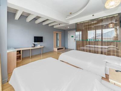 گرین تری الیانس شانگهای هونگ کیائو ریلوی استاتی