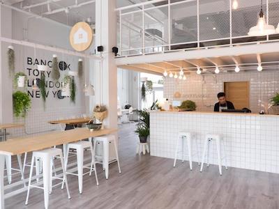 هاستل مووی لاج