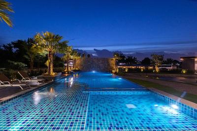 آچپتر هتل سوارنابومی