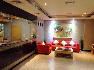 لی پلیس هتل