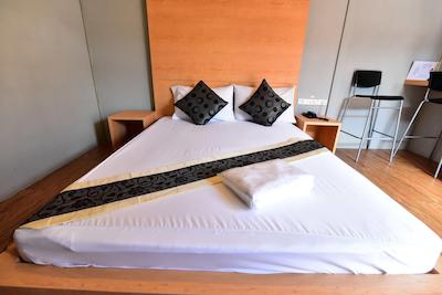 لاو باکس ریسورت