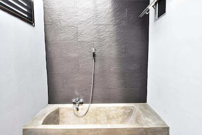 لاو باکس ریسورت