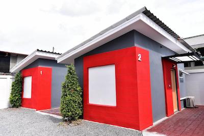 لاو باکس ریسورت