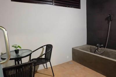 لاو باکس ریسورت