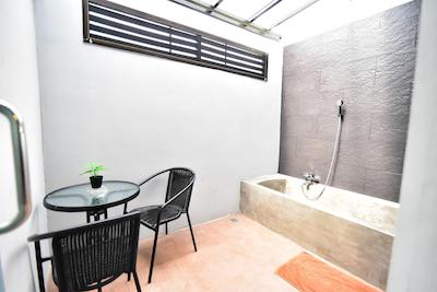 لاو باکس ریسورت