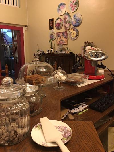 الهونگ یائووارات هاستل