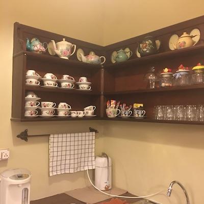 الهونگ یائووارات هاستل