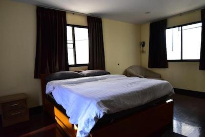 منگوستین بانکوک سوکهمویت