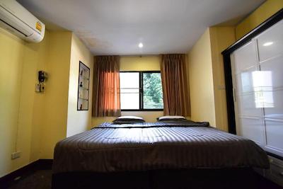 منگوستین بانکوک سوکهمویت