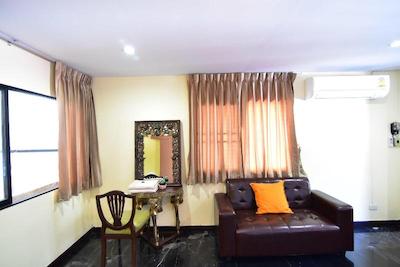 منگوستین بانکوک سوکهمویت