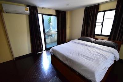 منگوستین بانکوک سوکهمویت