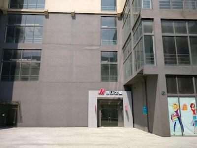 جینجیانگ این شانگهای بائوشان گونگفو نیو ویلیج اچ