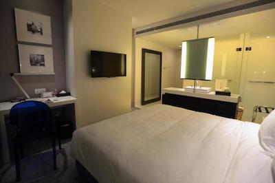 متروپولو کلاسیک هانگهای آف بوند