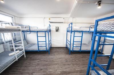 اوه بانکوک هاستل