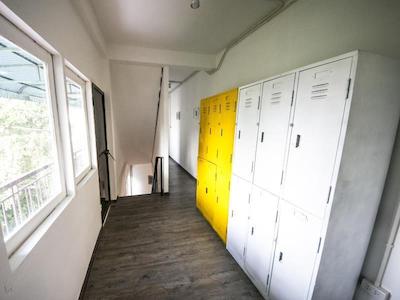 اوه بانکوک هاستل