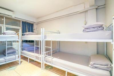 او وای او 688 بانکوک هاب هاستل