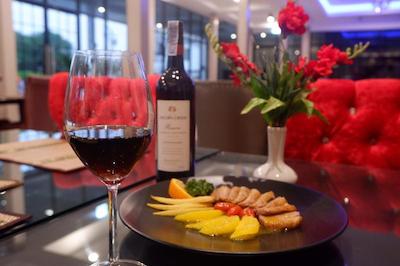 پونگ ساکورن بوتیک ریسورت