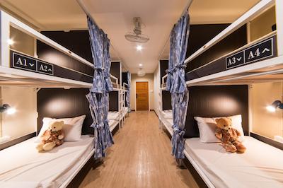 ناپا هاستل سمرونگ استیشن