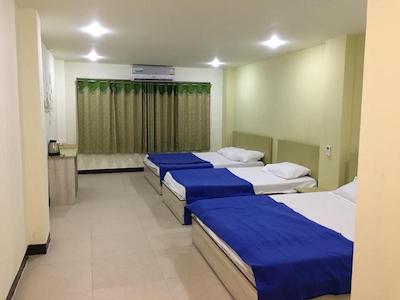 پاریس این بانکوک