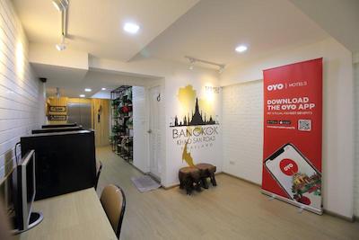 او وای او 482 پنی لاج کائوسان