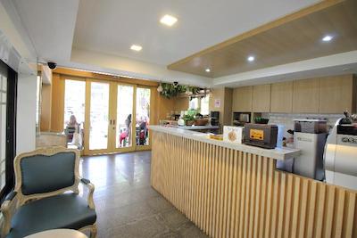 او وای او 482 پنی لاج کائوسان