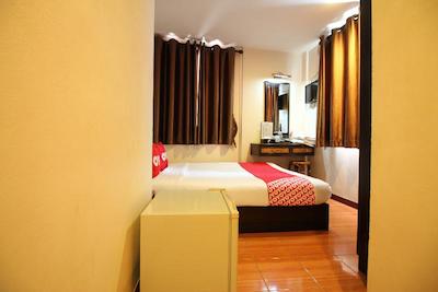 او وای او 482 پنی لاج کائوسان