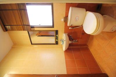 او وای او 482 پنی لاج کائوسان