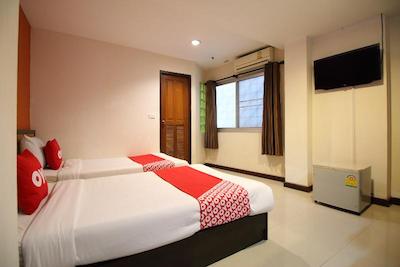 او وای او 482 پنی لاج کائوسان