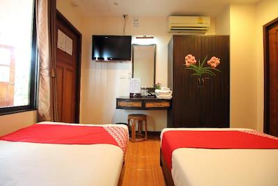 او وای او 482 پنی لاج کائوسان