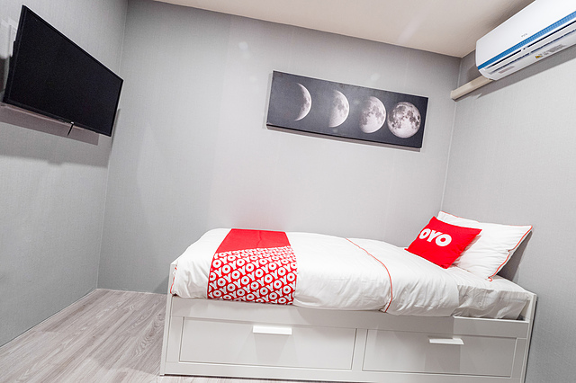 OYO 615 Bossa House Hostel & Cafe