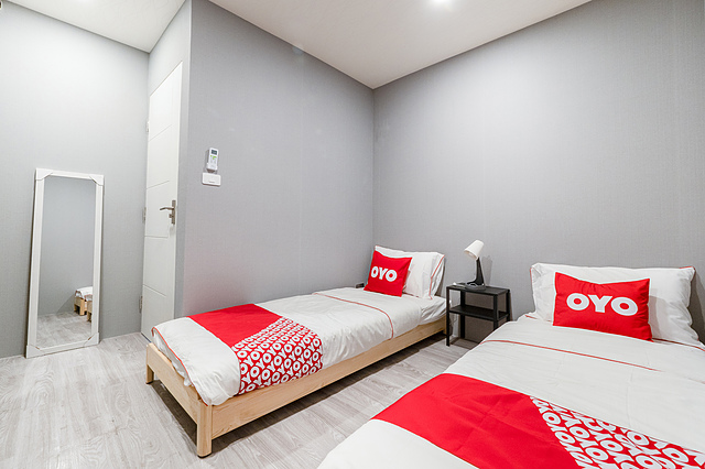 OYO 615 Bossa House Hostel & Cafe