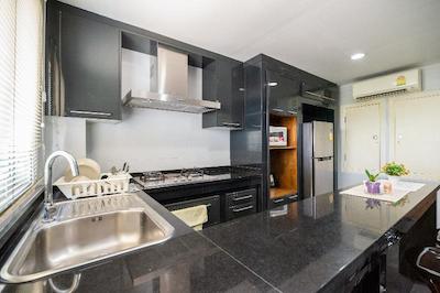 او وای او 737 بیاند سوییت راما 8