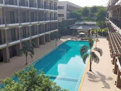 سامر تری هتل