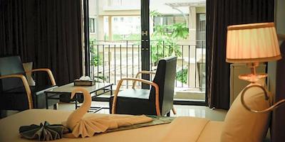 سامر تری هتل