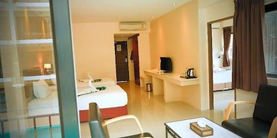 سامر تری هتل