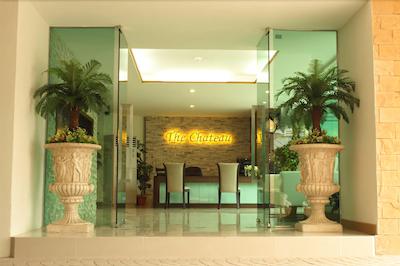 د چاتو لاکچری سرویسد آپارتمان