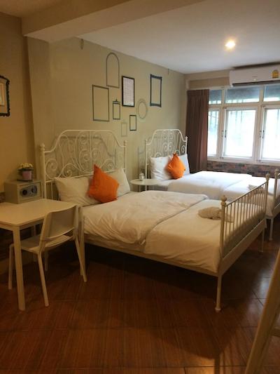 وی اکس د فیفتی هتل