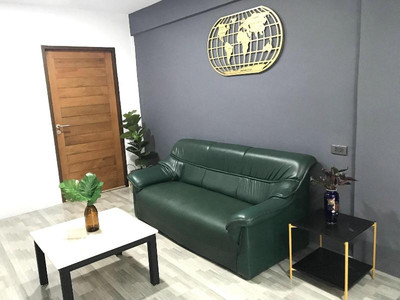 د سیلور استاگ 5 مینز بی تی اس 9 مینز جی مارکت