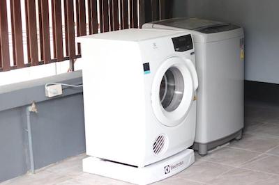 د سیلور استاگ 5 مینز بی تی اس 9 مینز جی مارکت