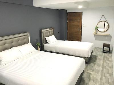 د سیلور استاگ 5 مینز بی تی اس 9 مینز جی مارکت