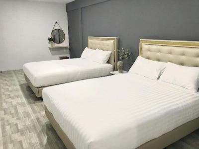 د سیلور استاگ 5 مینز بی تی اس 9 مینز جی مارکت