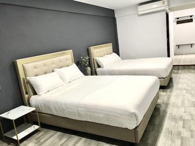 د سیلور استاگ 5 مینز بی تی اس 9 مینز جی مارکت