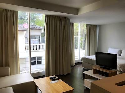 یوربان هاوس